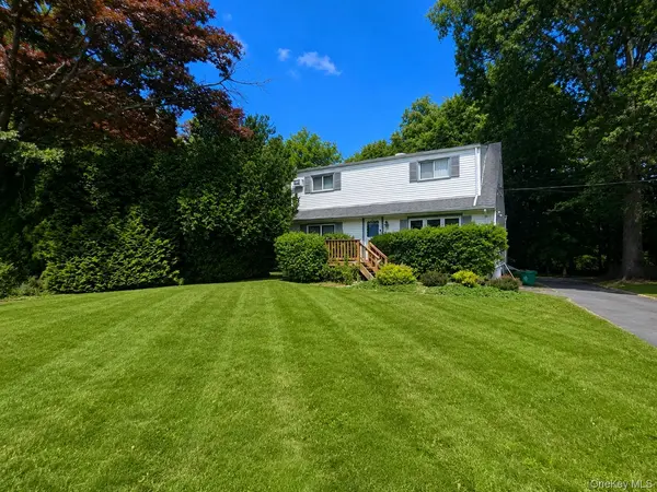 1 Hilltop RD, New City, NY 10956