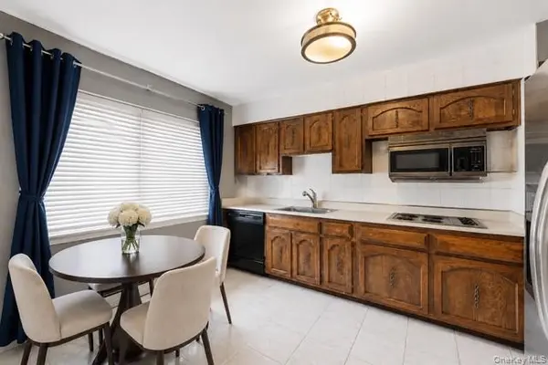 156-07 N Conduit AVE, Jamaica, NY 11434