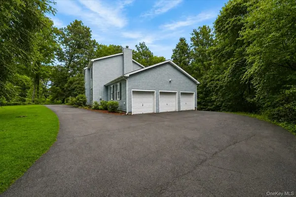 26 Corriedale LN, Cottekill, NY 12419