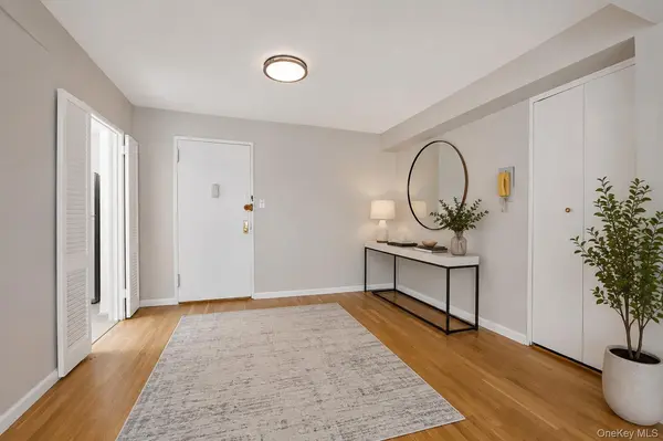 142-05 Roosevelt AVE #320, Flushing, NY 11354