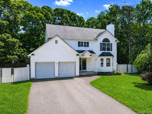133 Cumberland ST, Mastic, NY 11950