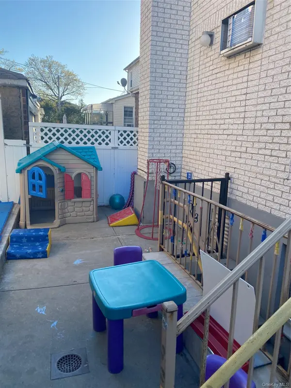 198-18 32nd RD, Flushing, NY 11358