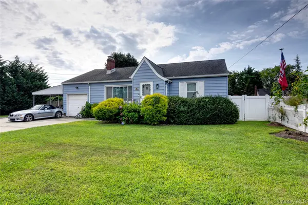 1603 2nd ST, West Babylon, NY 11704
