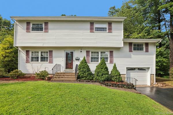 1 Marion CT, New City, NY 10956