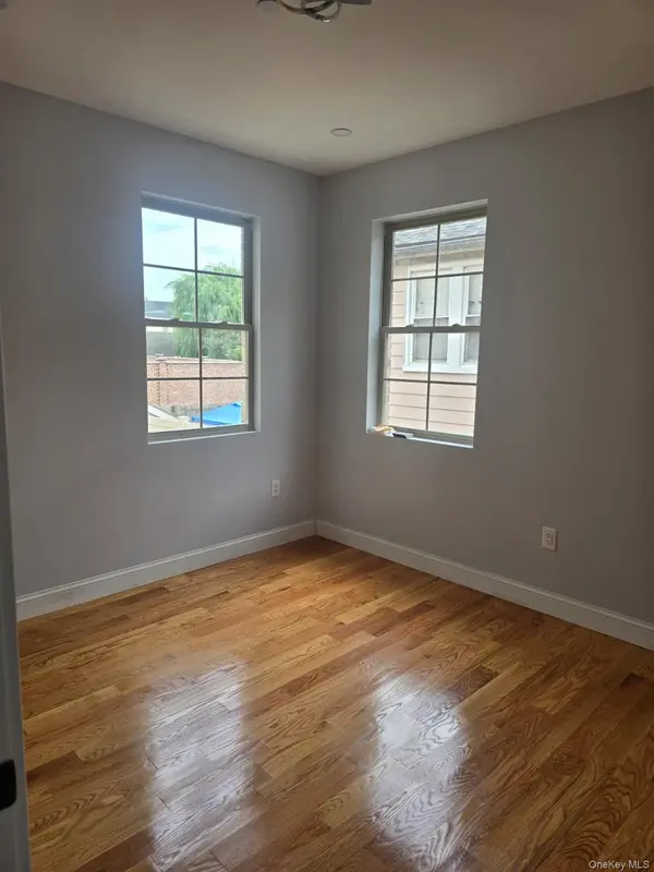 13055 123rd ST, South Ozone Park, NY 11420