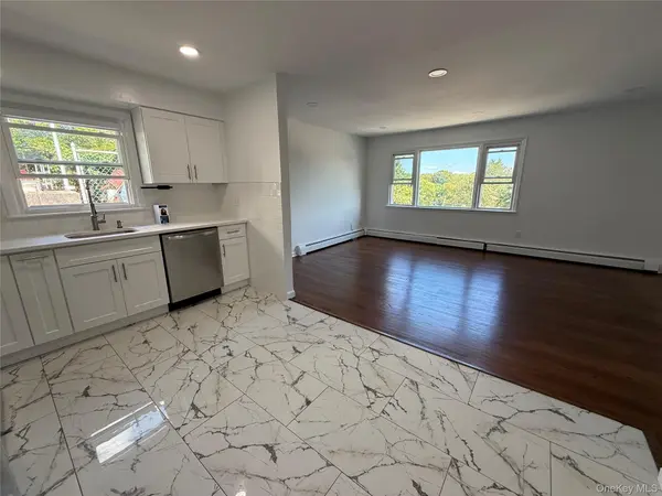 85 Halley ST #3 (top), Yonkers, NY 10704