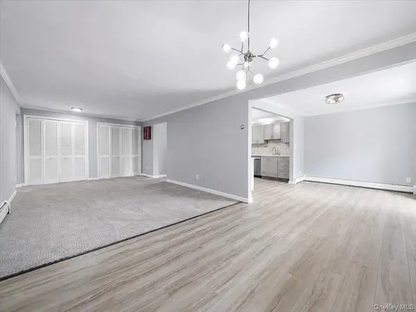 202 Country Club LN, Pomona, NY 10970