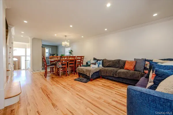 2406 Tiemann AVE, Bronx, NY 10469