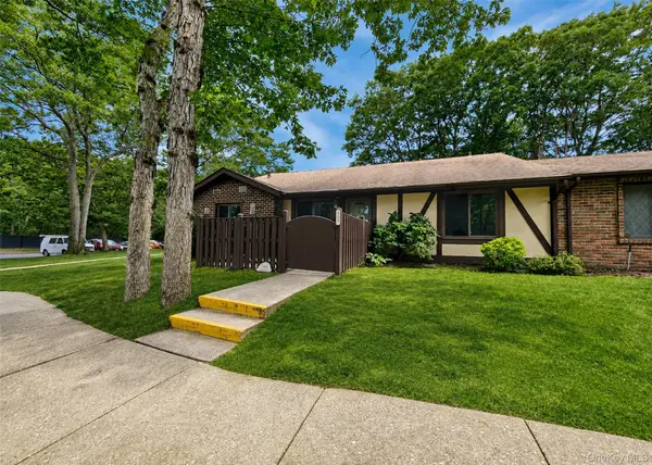 145 Cambridge DR, Port Jefferson, NY 11776