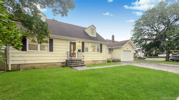 6 Harold AVE, Hempstead, NY 11550