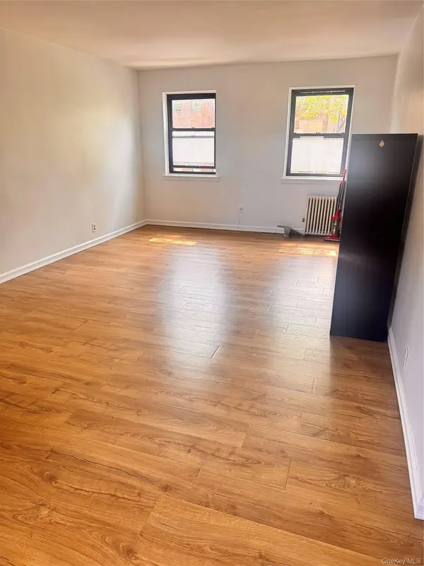 215-09 47th Ave #2C, Bayside, NY 11361