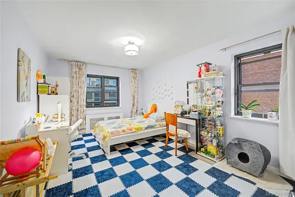 3170 138th ST #5F, Flushing, NY 11354