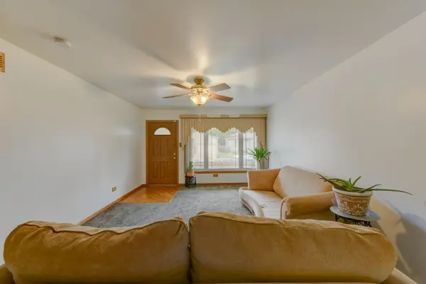 388 Campbell AVE, Calumet City, IL 60409