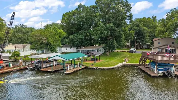 5008 E Shady Point Drive, Monticello, IN 47960