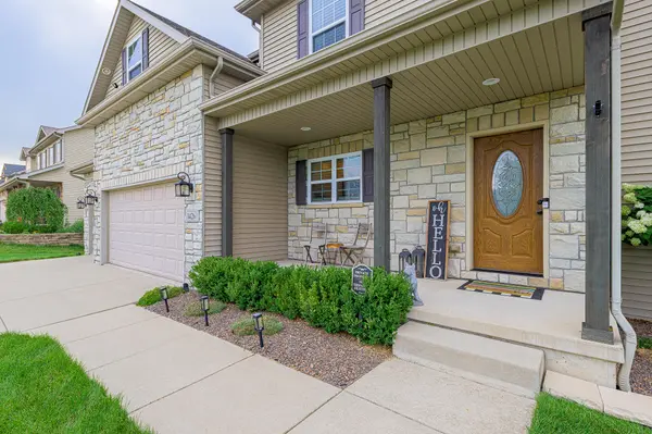 1426 Gates DR, Schererville, IN 46375