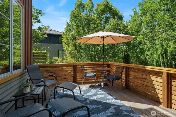 3824 Evanston AVE N #11, Seattle, WA 98103