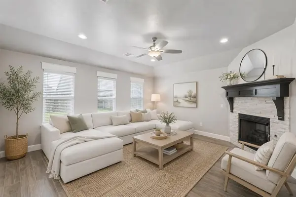 8209 NW 151st TER, Edmond, OK 73013