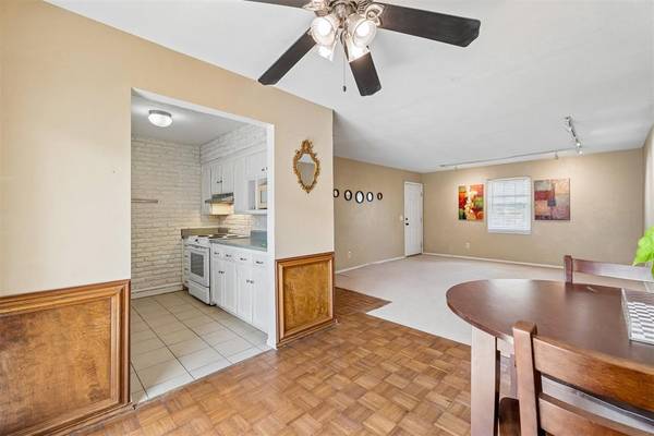 11323 N May AVE #B, Oklahoma City, OK 73120