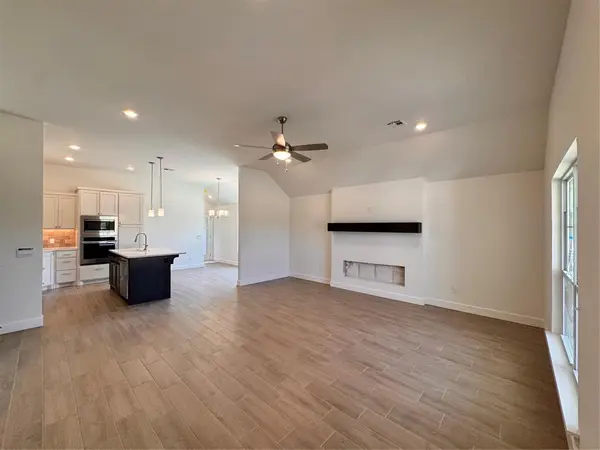 1316 Colonial AVE, Tuttle, OK 73089