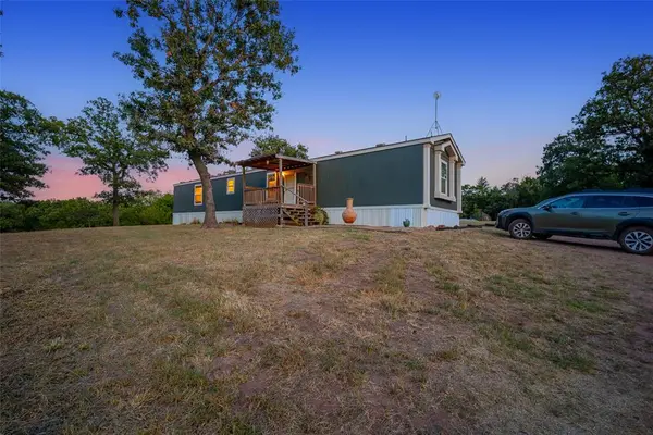 11985 E Prairie Grove RD, Guthrie, OK 73044