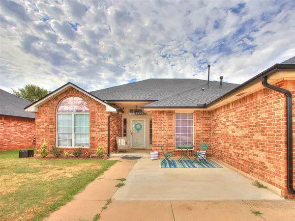 11712 SW 7th ST, Yukon, OK 73099