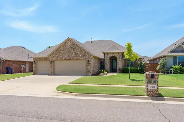 8304 NW 159th ST, Edmond, OK 73013