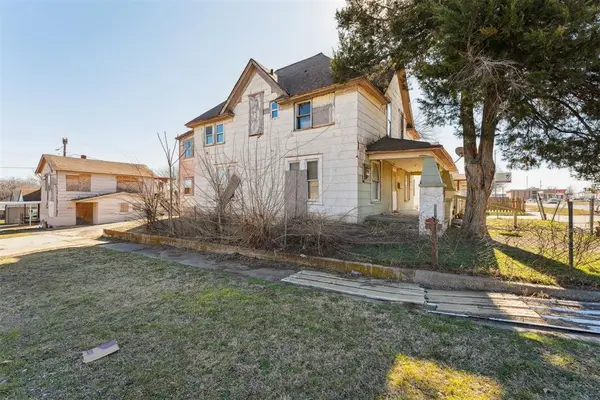 616 N Choctaw AVE, El Reno, OK 73036