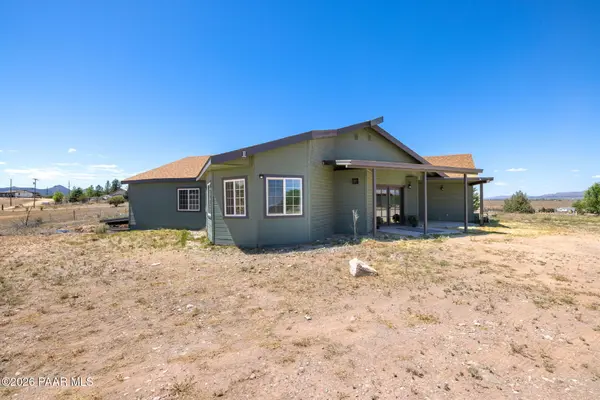 780 W Willow Wind TRL, Paulden, AZ 86334