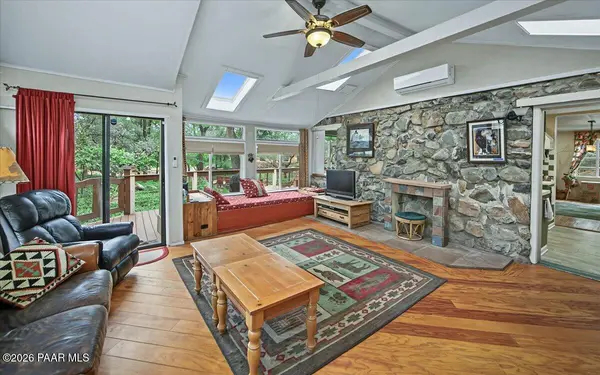 1019 W Canyon DR, Prescott, AZ 86303