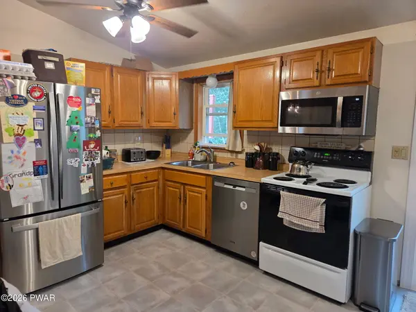 116 Beach RD, Milford, PA 18337