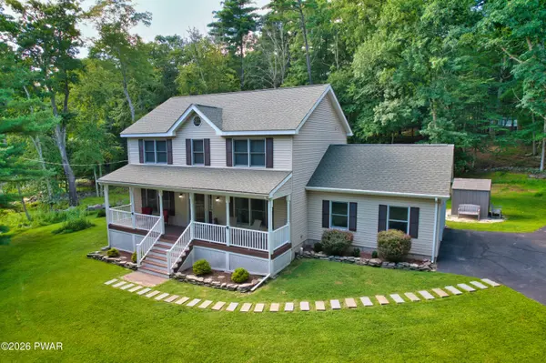 135 Blueberry DR, Milford, PA 18337