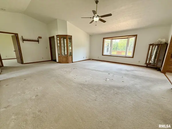 24822 Brookwood Hills RD, Athens, IL 62613