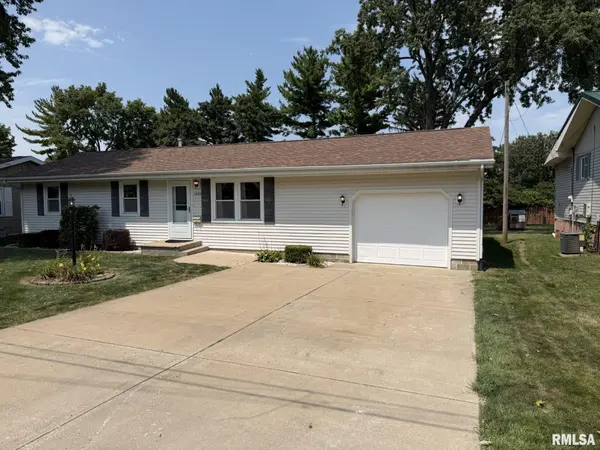 1862 PLUM ST, Jacksonville, IL 62650