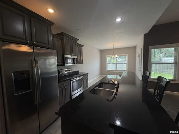 4504 THOMPSON RD, Springfield, IL 62711