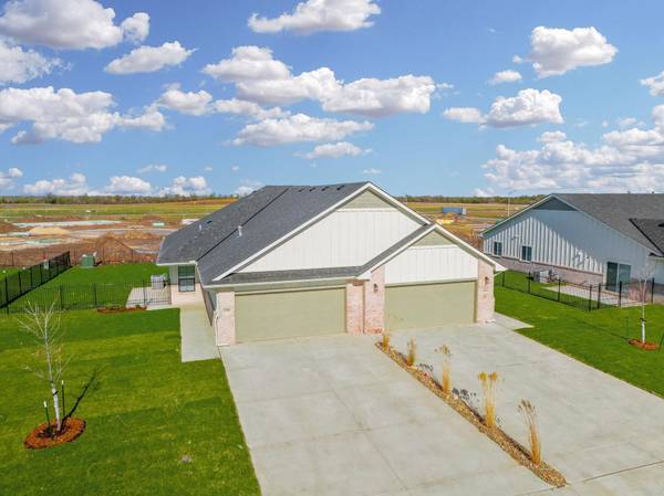 2436 S Pronghorn St, Goddard, KS 67052