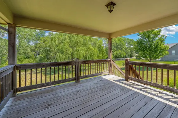 14302 E Twinlake Dr, Wichita, KS 67230