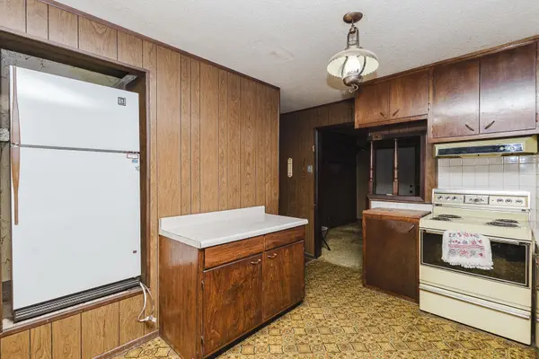 2721 S Washington, Wichita, KS 67216