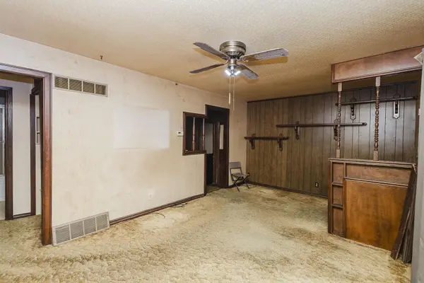 2721 S Washington, Wichita, KS 67216