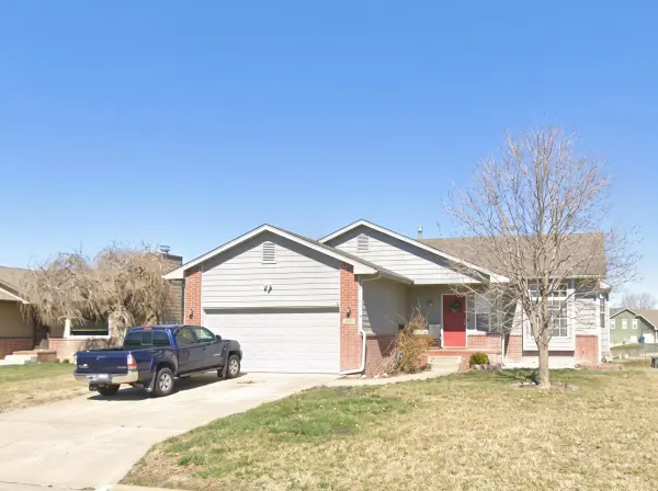 1506 E Summerwood St, Goddard, KS 67052