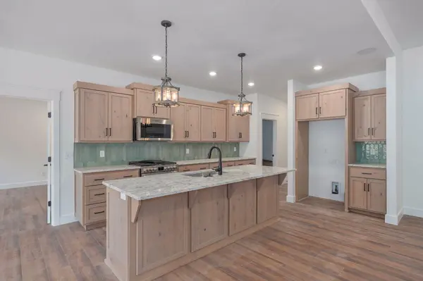 2938 W Marty ST, Springfield, MO 65810