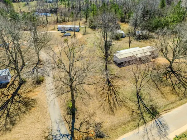1442 Bobcat LN, Woodruff, SC 29388