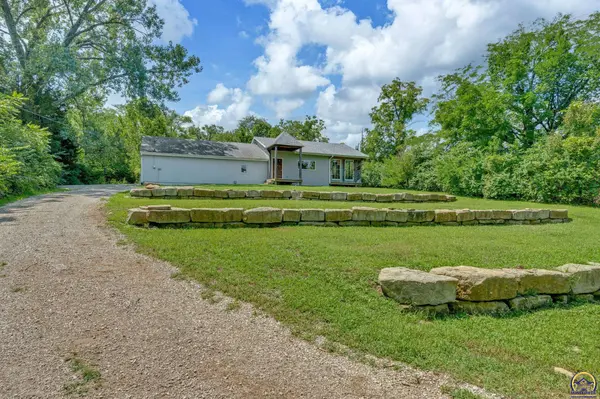 4235 SE 21st St,  Tecumseh,  KS 66542