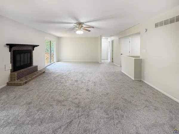 400 SE 38th ST, Topeka, KS 66609