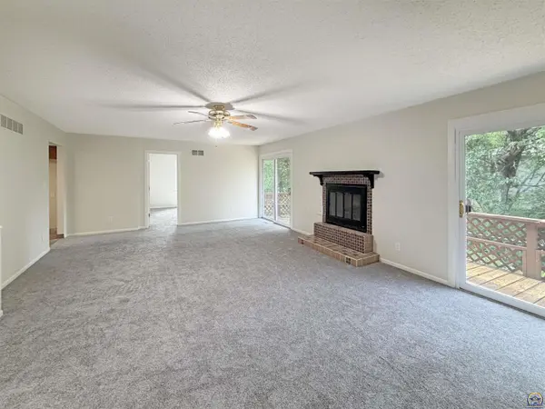 400 SE 38th ST, Topeka, KS 66609