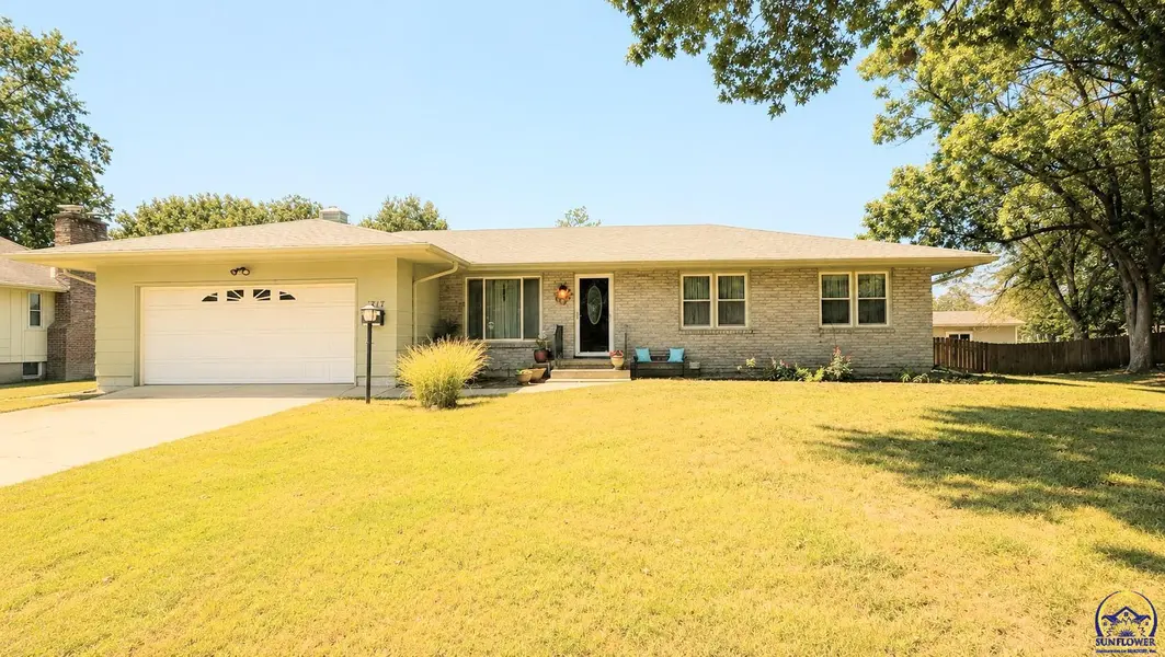 1717 Belmont CT, Emporia, KS 66801