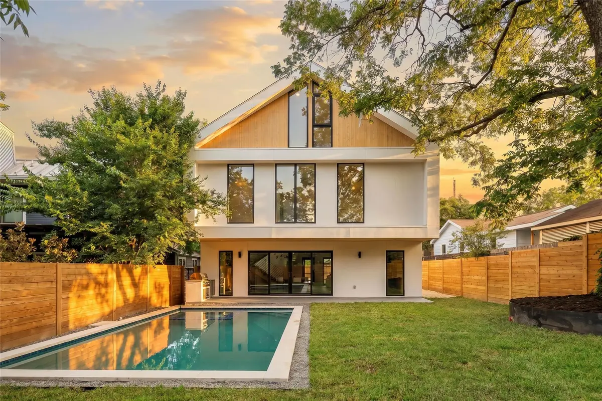 1005 W Johanna ST, Austin, TX 78704