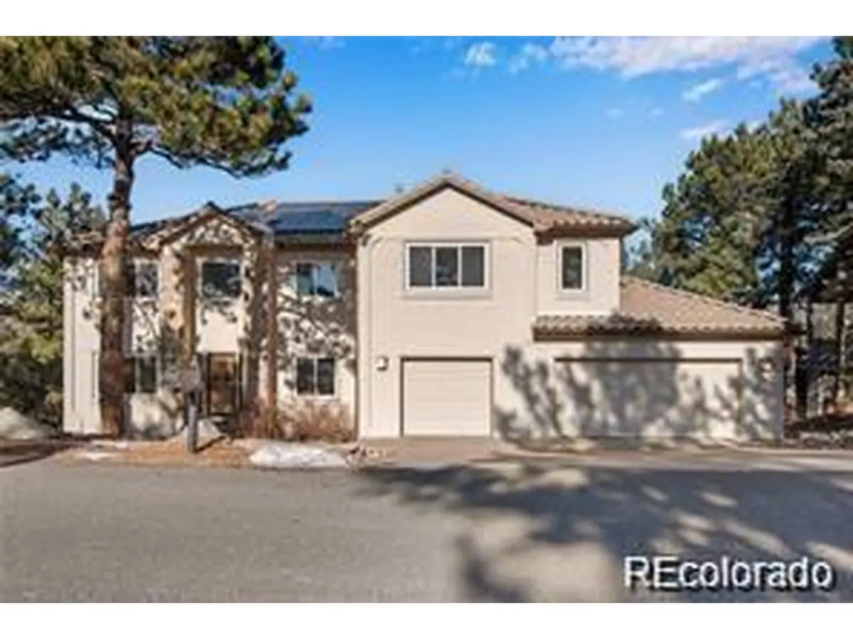 22141 Chippewa Ln, Golden, CO 80401