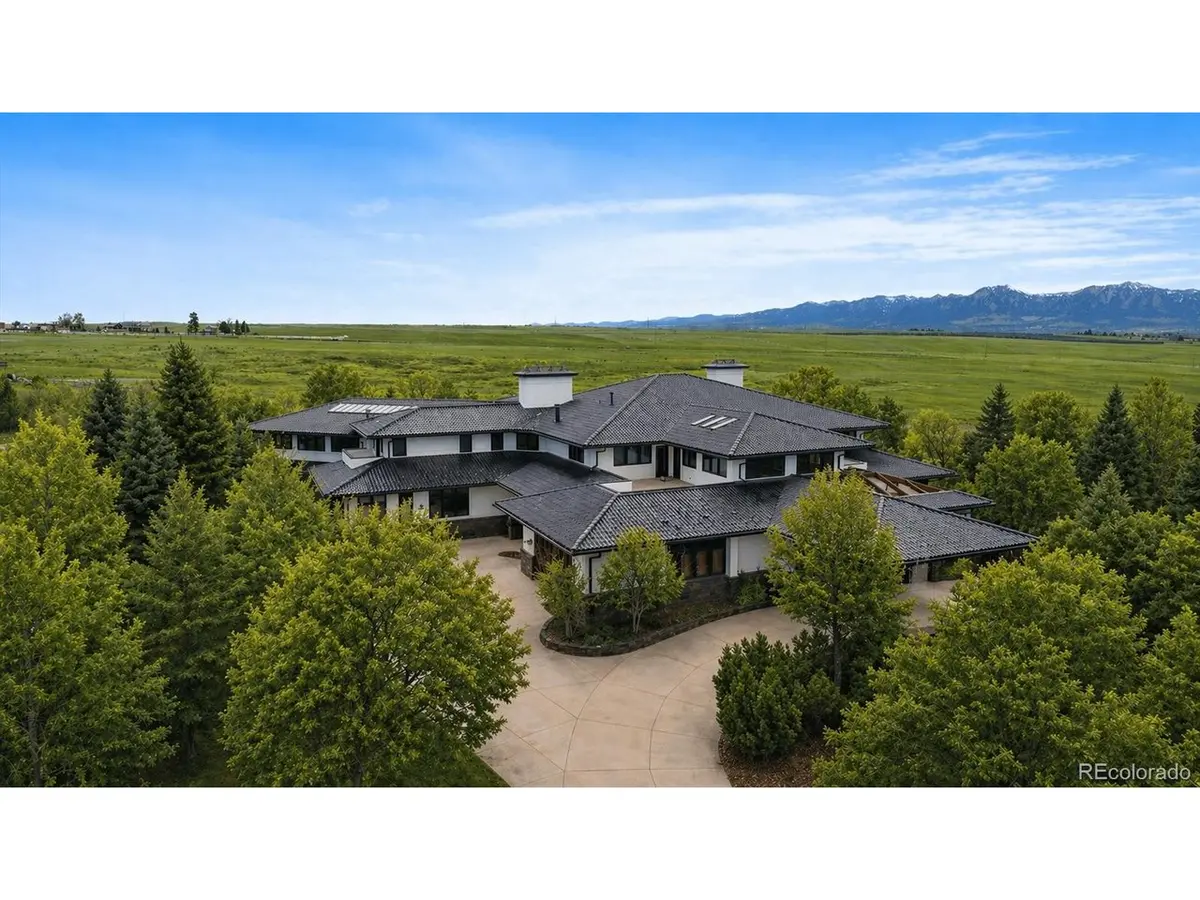 8532 Strawberry, Niwot, CO 80503