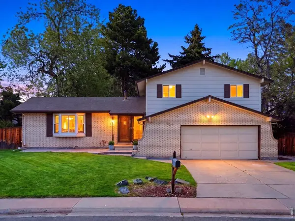 8923 W Warren, Lakewood, CO 80227