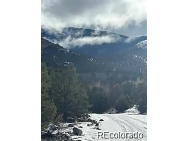 2 Zapata, Mosca, CO 81146